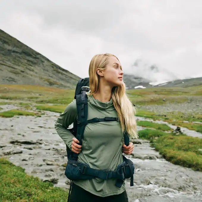 ECxFJ Women's Abisko Sun-Hoodie in Ultramarine - Image 10