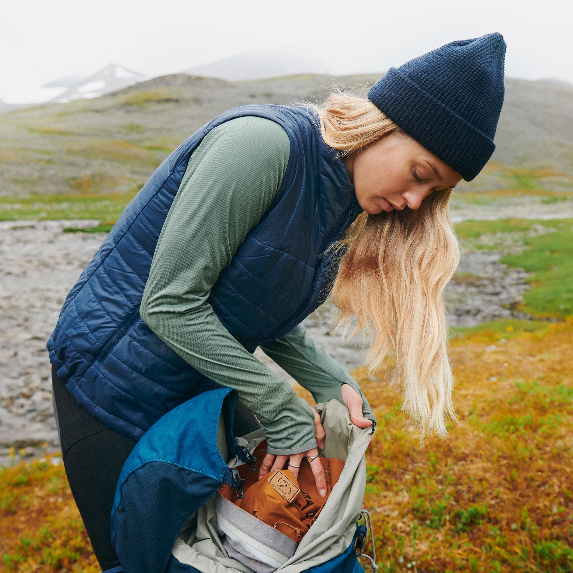 ECxFJ Women's Expedition X-L?tt Vest in Port - Image 4