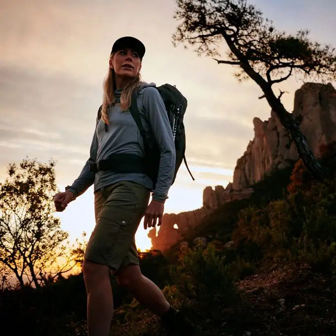 ECxFJ Women's Abisko Sun-Hoodie in Ultramarine - Image 7